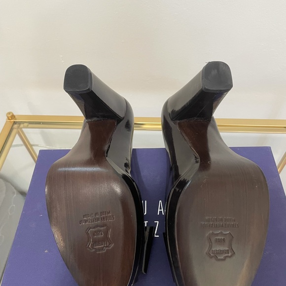Stuart Weitzman patent pumps. - Picture 4 of 10